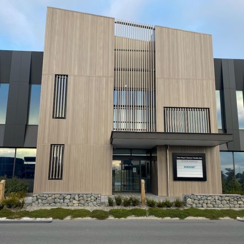 Exterior shot of the Molecheck Rolleston Clinic building